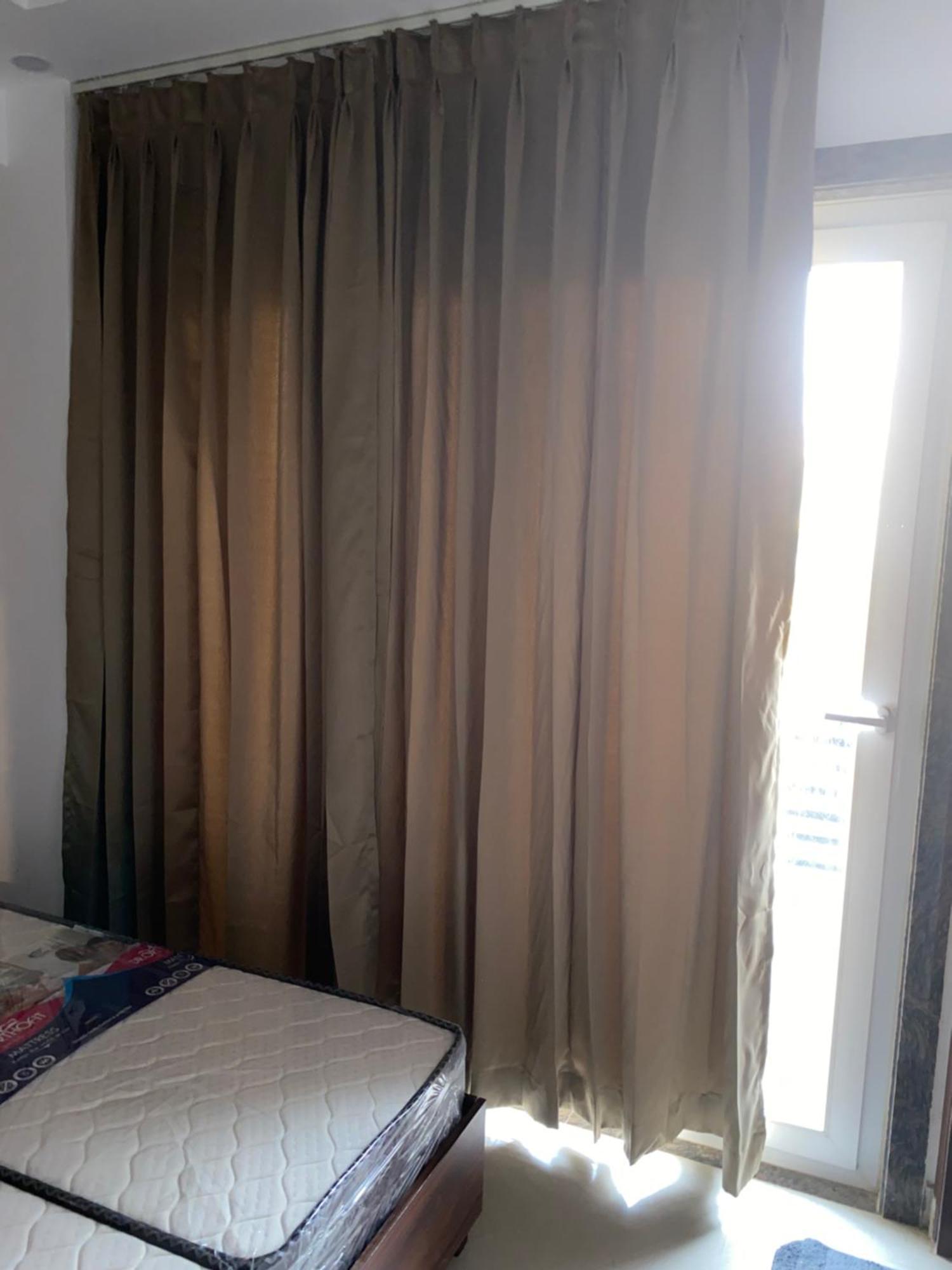 גרייטר נוידה Royal Park Inn מראה חיצוני תמונה